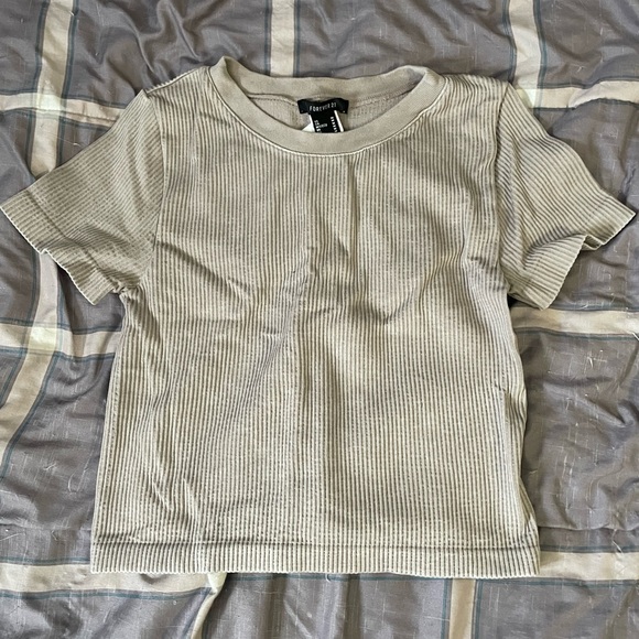 Forever 21 Tops - Forever 21 Ribbed Beige Short Sleeve Top